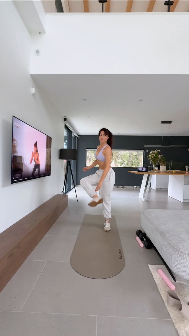 Instagram post Bestrong